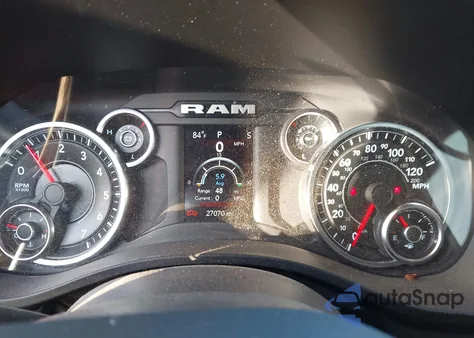 2021 Ram 1500 Big Horn 4X2 6'4 Box из США, поврежденный, VIN 1C6RREBG4MN750747